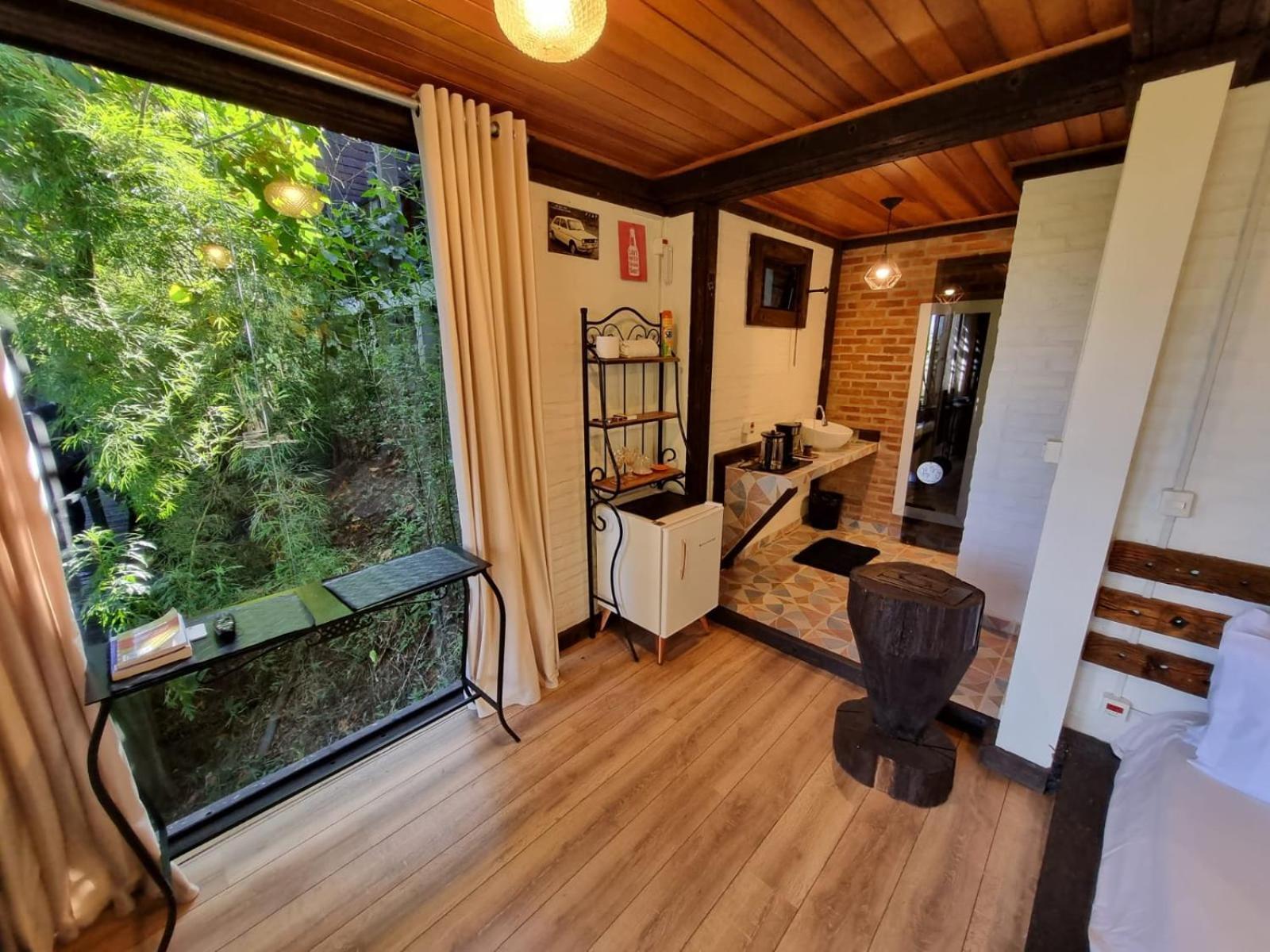 Casa Container 80 Hotel Campos do Jordao Ruang foto